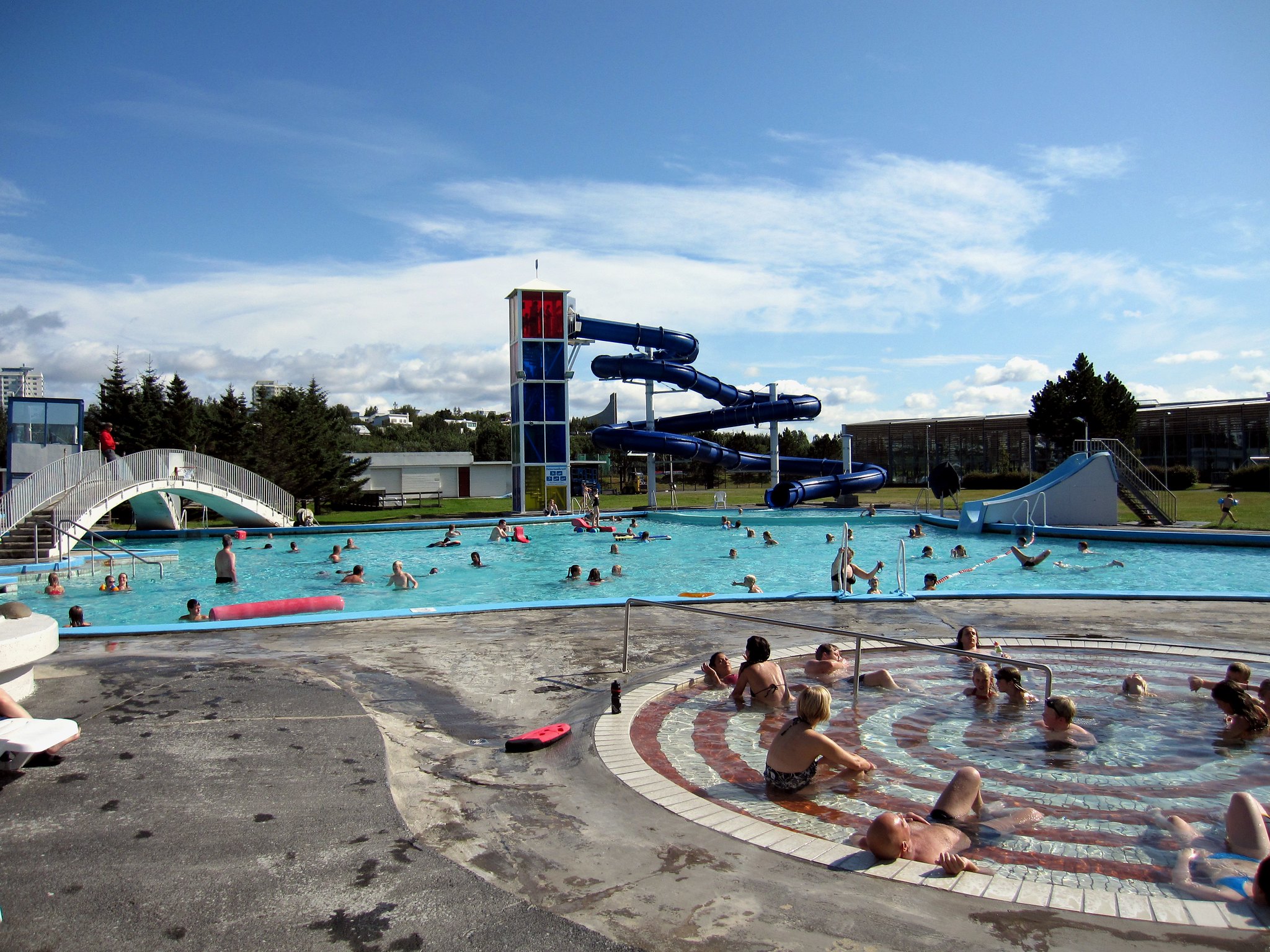 reykjavik pool 
